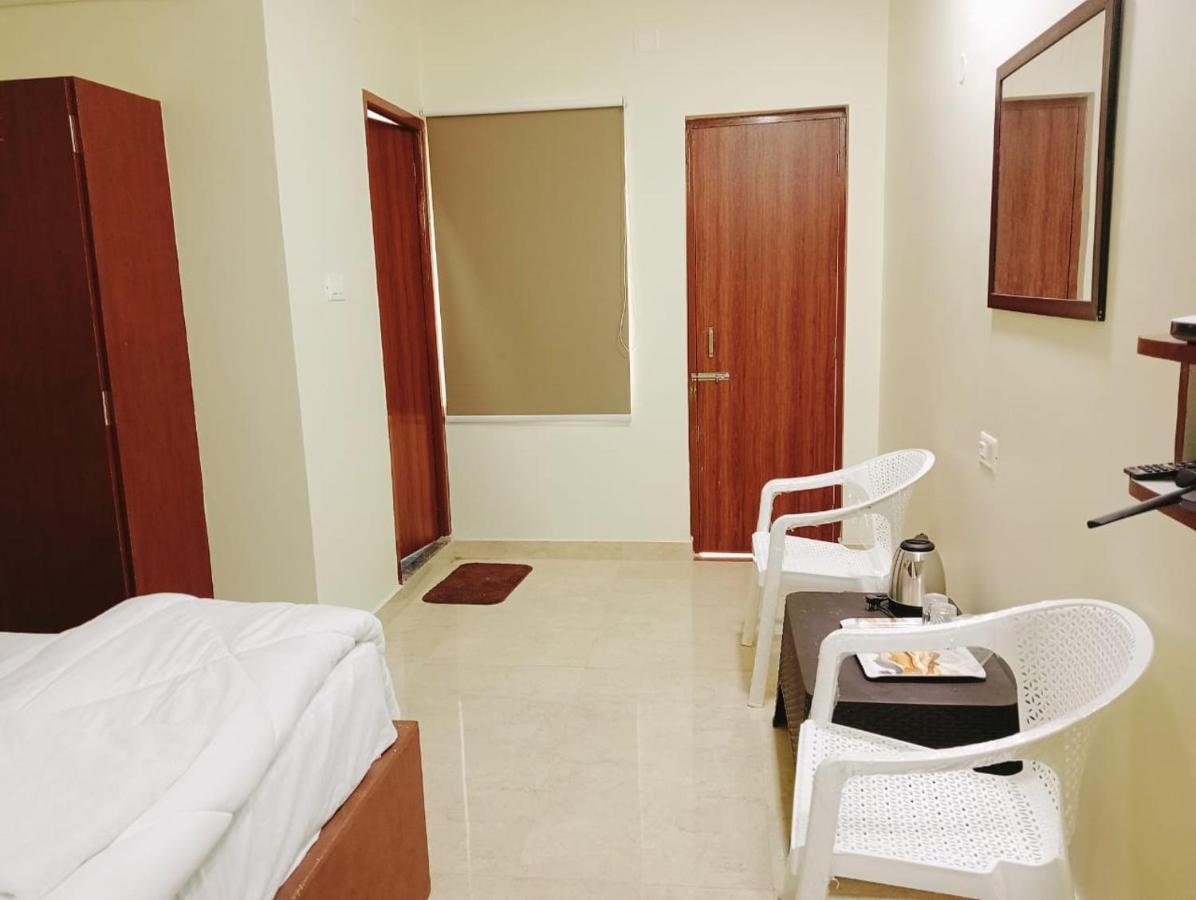 The Paradise Guest Inn Nellore Εξωτερικό φωτογραφία