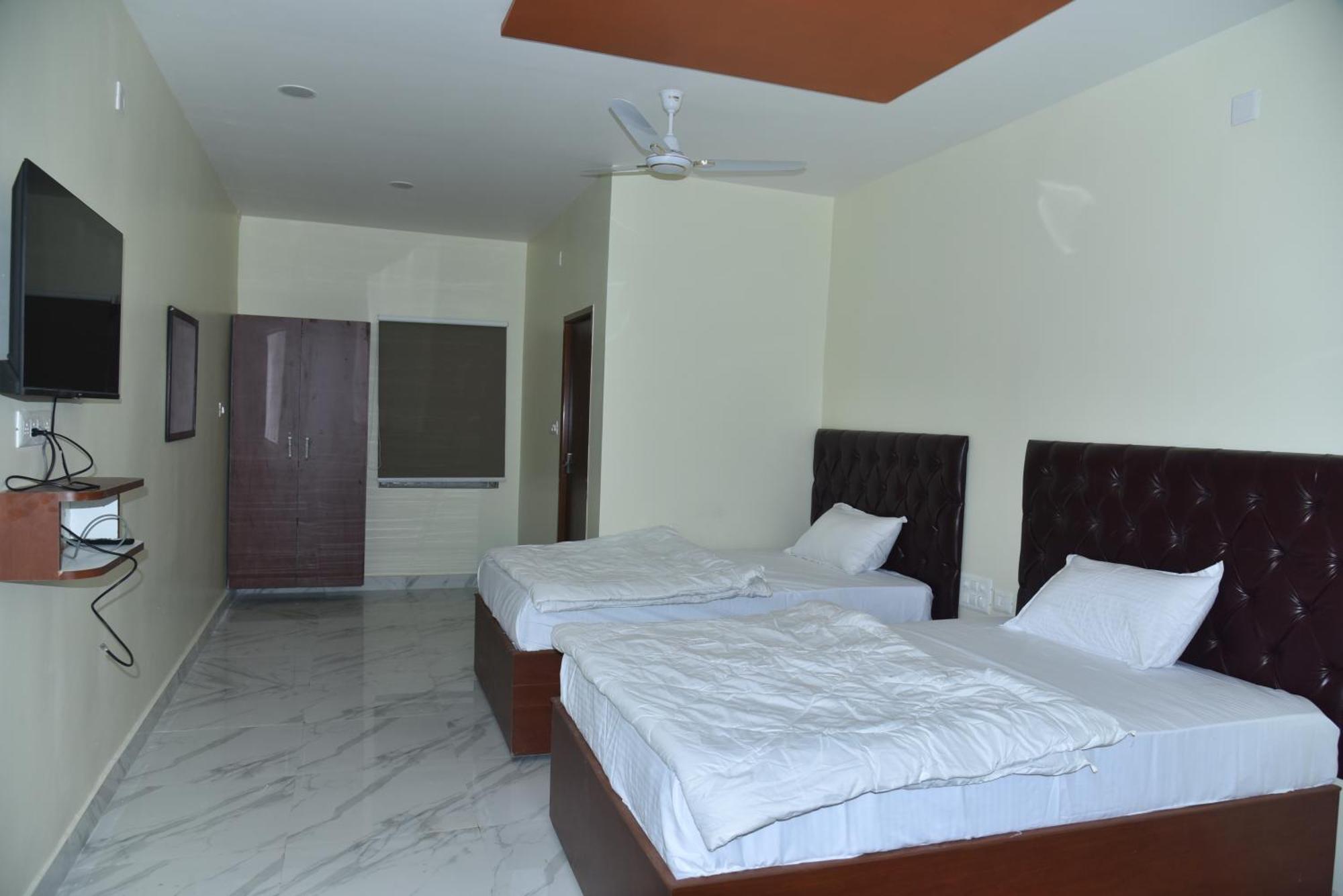 The Paradise Guest Inn Nellore Εξωτερικό φωτογραφία